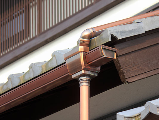 雨樋のつまり・穴あきの恐れあり